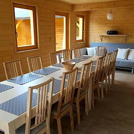 Aparthotel Under Falcon Ridge 3*