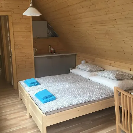 リゾート Under Falcon Ridge Česká Ves