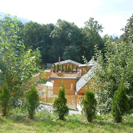 Aparthotel Under Falcon Ridge