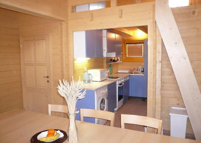 Apart-hotel Under Falcon Ridge 3*