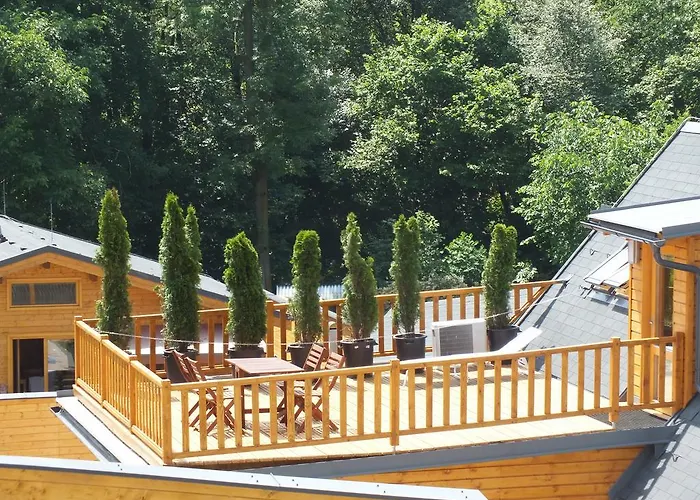 Aparthotel Under Falcon Ridge 3*