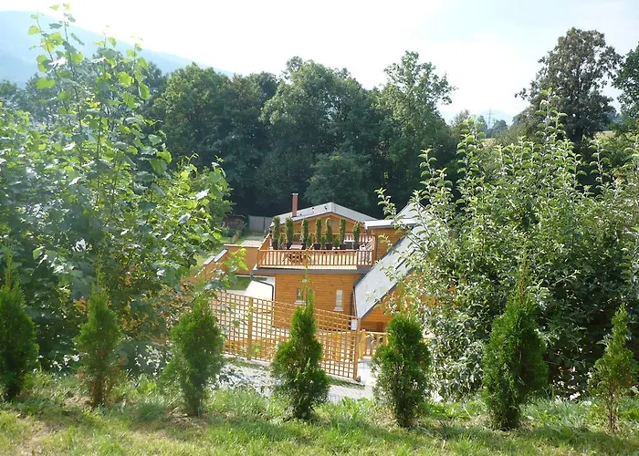 Aparthotel Under Falcon Ridge