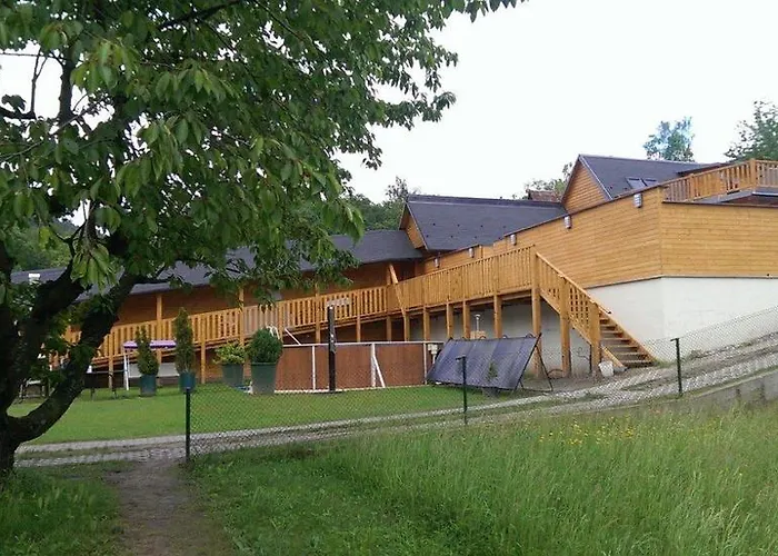 Under Falcon Ridge Aparthotel 3*